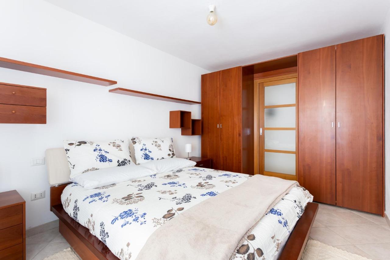 Spacious 3-Bedroom Apartment With Courtyard In Tempio Pausania - Perfect For Families Luaran gambar